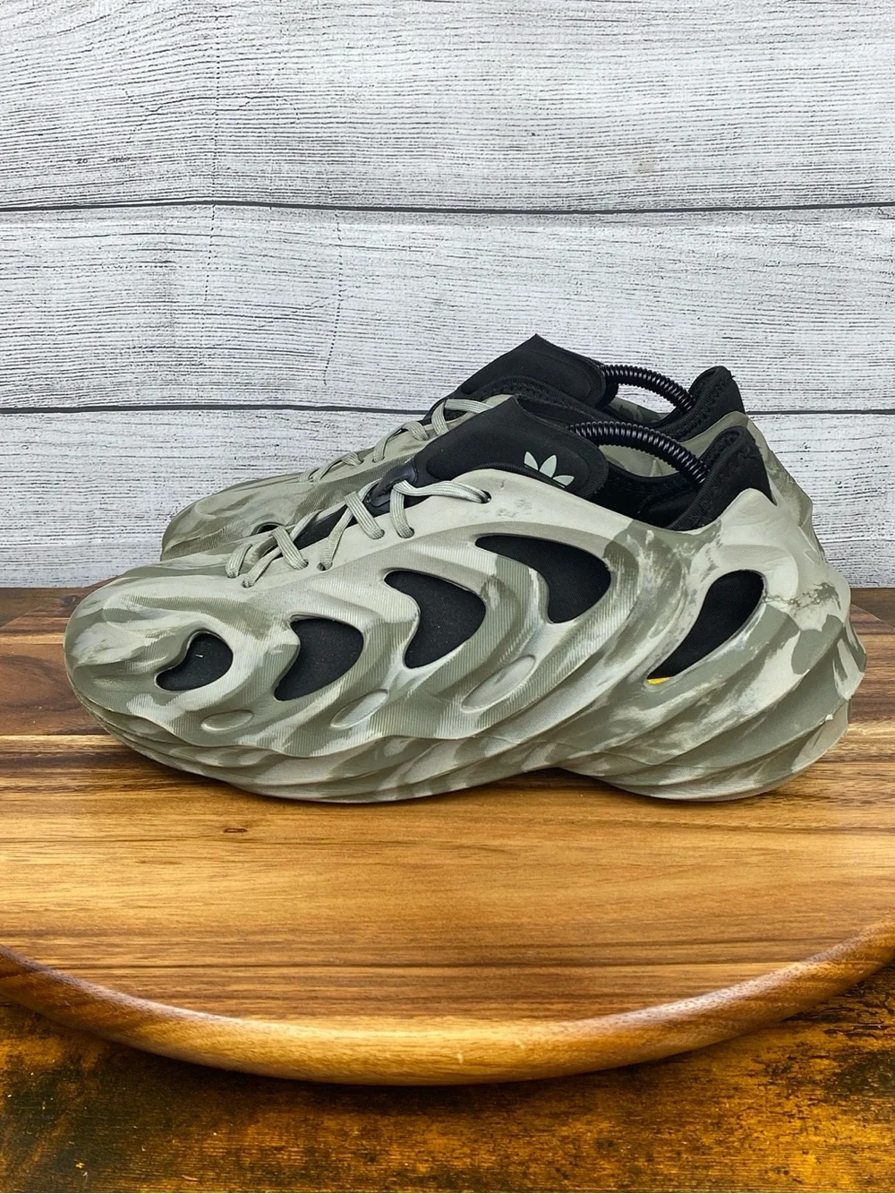 adidas adiFOM Q Olive Green Strata Shoes GW2218 Men’s Sneaker Size 8.5
